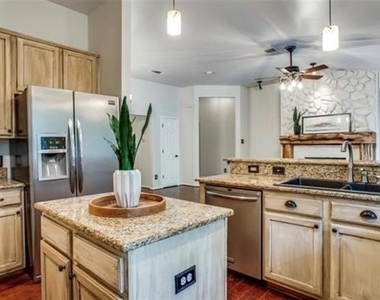 2032 Signal Ridge Place - Photo Thumbnail 5