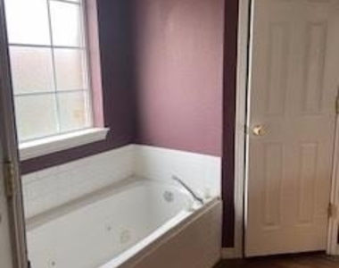 1350 Princeton Street - Photo Thumbnail 3