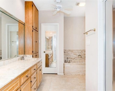 616 Placid Circle - Photo Thumbnail 22