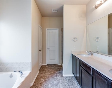 9908 Pronghorn Road - Photo Thumbnail 18