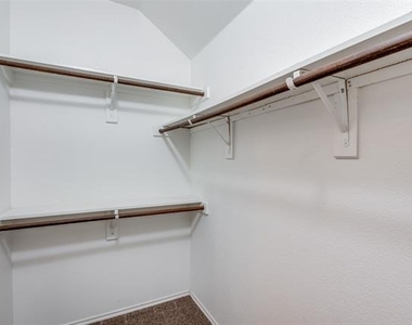 9908 Pronghorn Road - Photo Thumbnail 16
