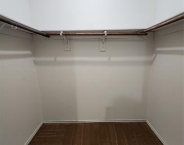 2925 Timothy Lane - Photo Thumbnail 12