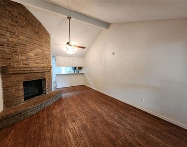 2925 Timothy Lane - Photo Thumbnail 1