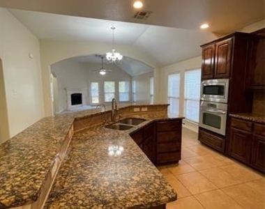 10525 Flat Creek Trail - Photo Thumbnail 12