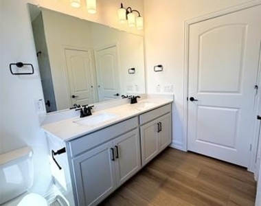 4349 Noble Lane - Photo Thumbnail 19