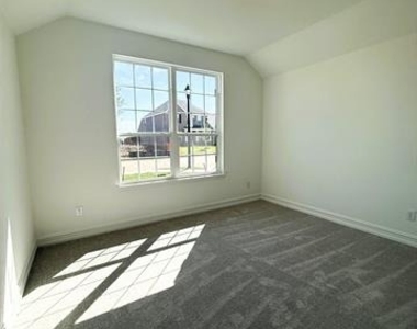4349 Noble Lane - Photo Thumbnail 16