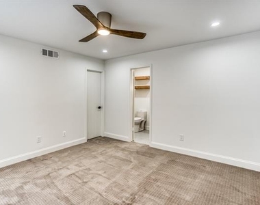 3924 Dalston Lane - Photo Thumbnail 3