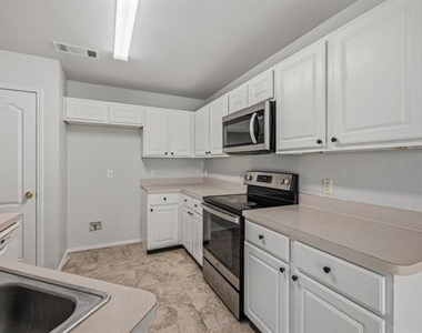 1407 Plateau Drive - Photo Thumbnail 10
