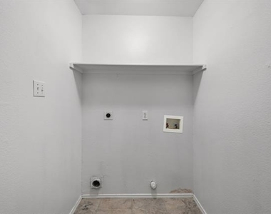 1407 Plateau Drive - Photo Thumbnail 22