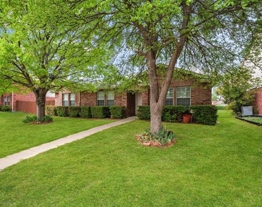 1407 Plateau Drive - Photo Thumbnail 1
