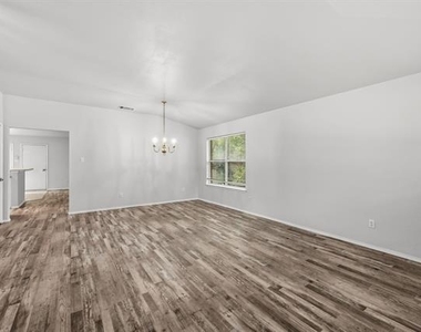 1407 Plateau Drive - Photo Thumbnail 2