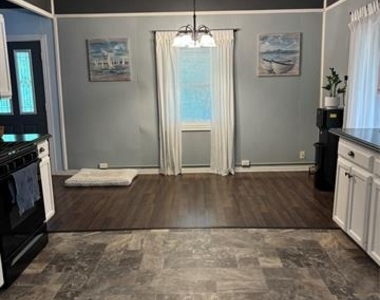 1001 Star Street - Photo Thumbnail 6