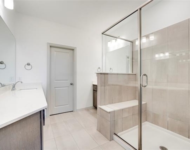 3516 Zellwood Lane - Photo Thumbnail 21