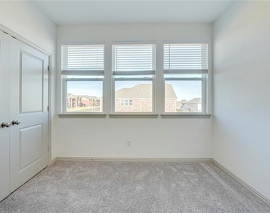 3516 Zellwood Lane - Photo Thumbnail 15