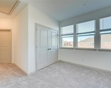 3516 Zellwood Lane - Photo Thumbnail 16