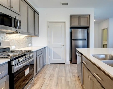 3516 Zellwood Lane - Photo Thumbnail 8