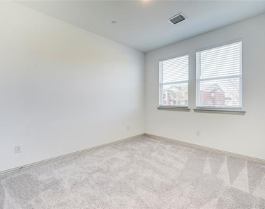 3516 Zellwood Lane - Photo Thumbnail 18