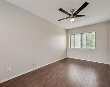 2203 Salem Drive - Photo Thumbnail 17