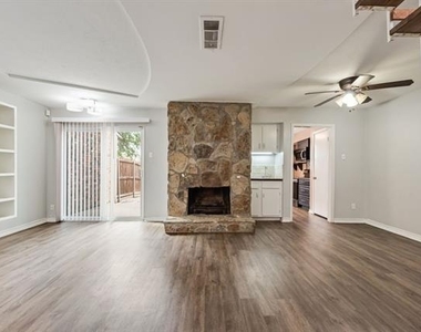 2203 Salem Drive - Photo Thumbnail 7