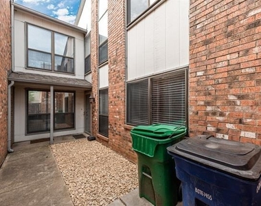 2203 Salem Drive - Photo Thumbnail 2