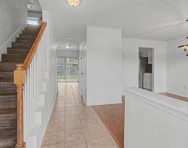 5016 Meridian Lane - Photo Thumbnail 1