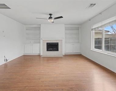 5016 Meridian Lane - Photo Thumbnail 14