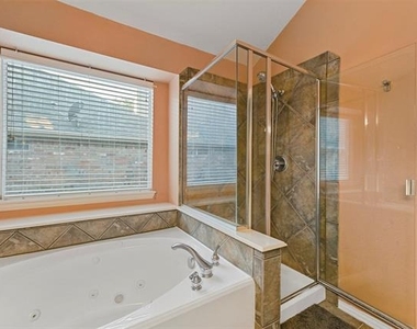 11962 Henderson Drive - Photo Thumbnail 18