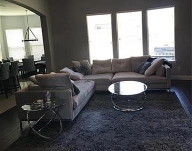 1616 Signature Drive - Photo Thumbnail 6