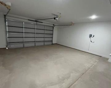 392 Kristie Path - Photo Thumbnail 12