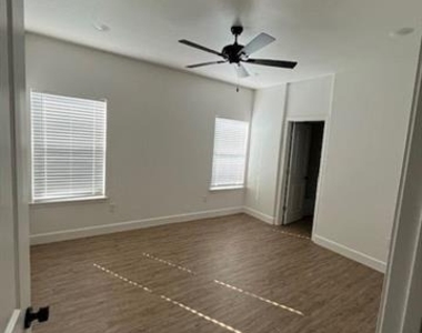 392 Kristie Path - Photo Thumbnail 8