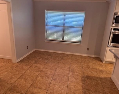 4115 Holbrook Street - Photo Thumbnail 4