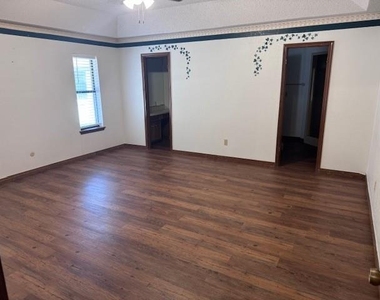 4115 Holbrook Street - Photo Thumbnail 15