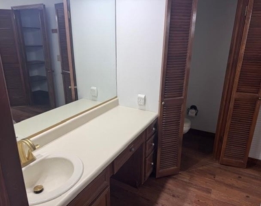4115 Holbrook Street - Photo Thumbnail 17