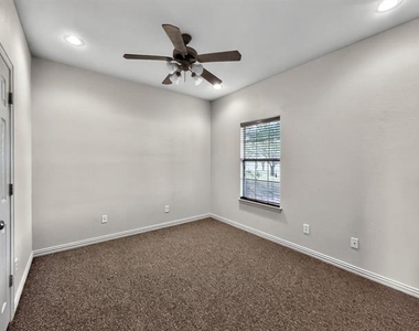 1255 Vineyard Road - Photo Thumbnail 11