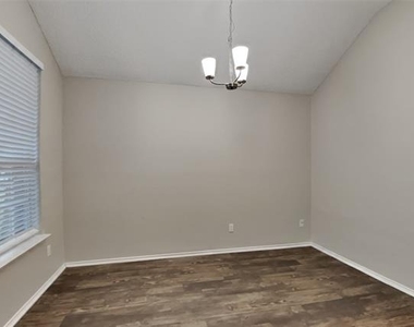 2312 Gerber Drive - Photo Thumbnail 8