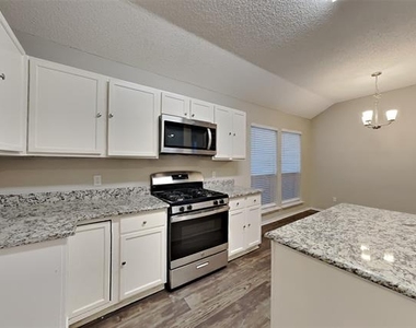 2312 Gerber Drive - Photo Thumbnail 5