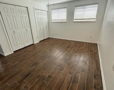 2311 Vagas Street - Photo Thumbnail 20