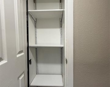 2311 Vagas Street - Photo Thumbnail 12