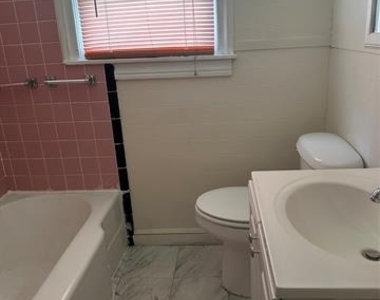 1130 Lewis - Photo Thumbnail 1