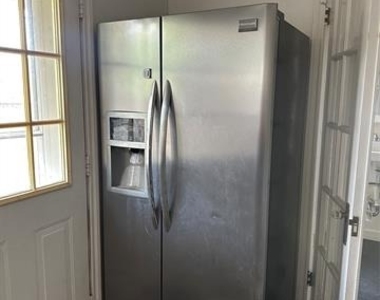 1130 Lewis - Photo Thumbnail 5