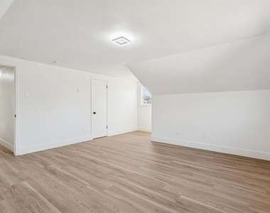 3716 Ovid Avenue - Photo Thumbnail 14