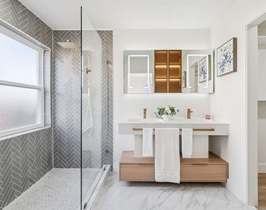 3716 Ovid Avenue - Photo Thumbnail 8