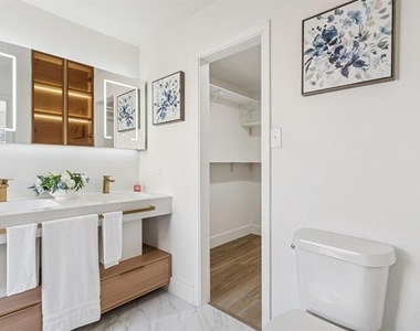 3716 Ovid Avenue - Photo Thumbnail 9