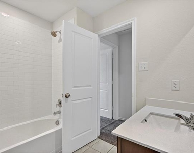 2109 Muscovy Street - Photo Thumbnail 15