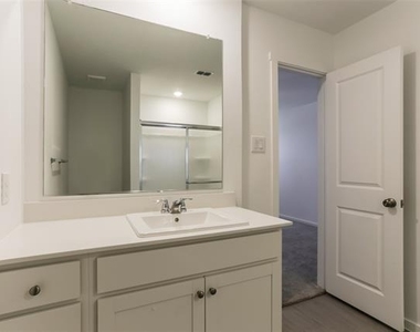 1320 Amapola Drive - Photo Thumbnail 9