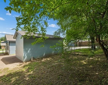 1516 Baxley Street - Photo Thumbnail 11