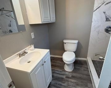 2311 Vagas Street - Photo Thumbnail 14