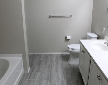 1321 Red River Lane - Photo Thumbnail 12
