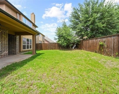 1204 E Shawnee Drive - Photo Thumbnail 28