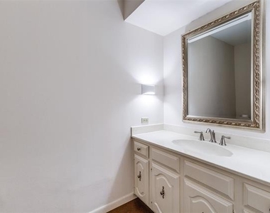 12202 Montego Plaza - Photo Thumbnail 14